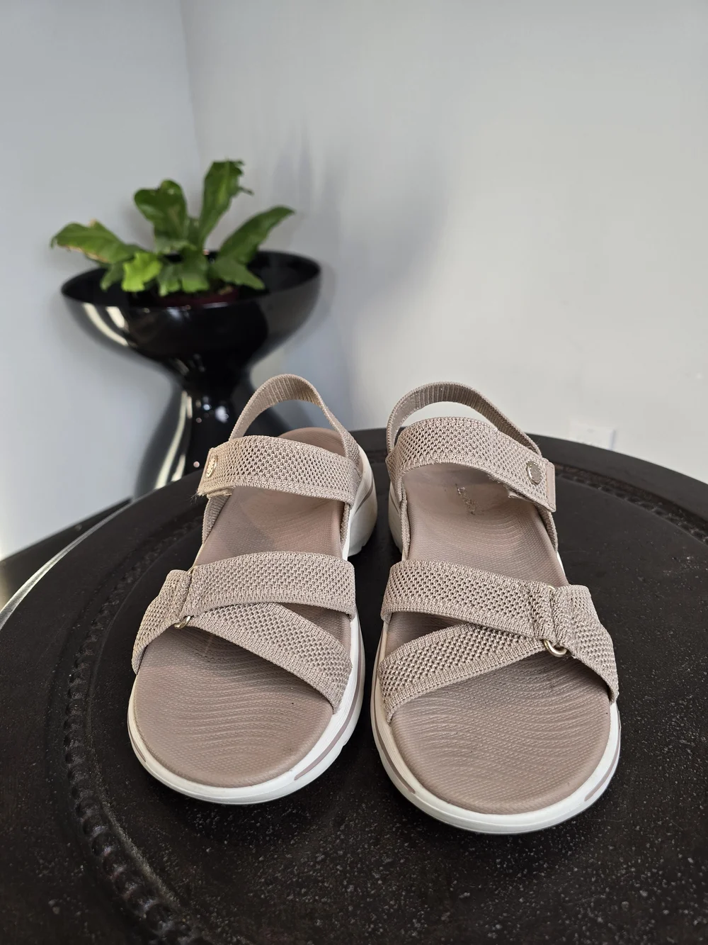 Skechers x Martha Stewart GO WALK Arch Fit 2.0 Vegan Sandals - Taupe